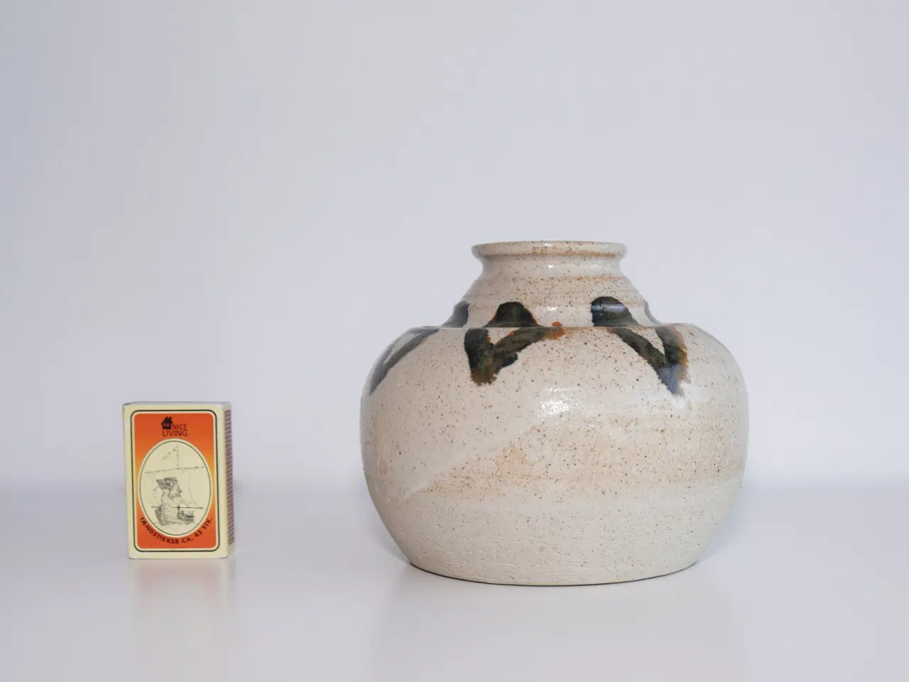 Billede 2 - Keramik vase med dekor signeret af R. Dahlström