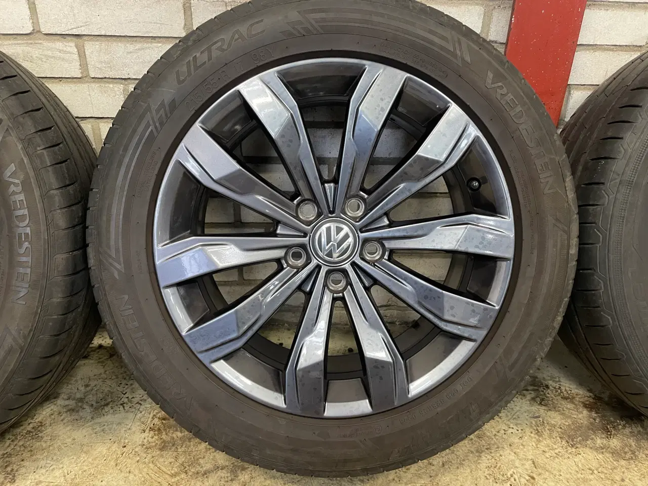 Billede 6 - 17 VW T-Roc 215/55r17 Ref.200 sommer