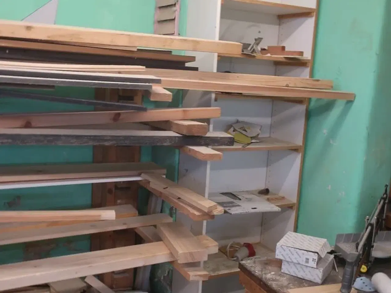 Billede 32 - Ryd hele værkstedet for løse dele