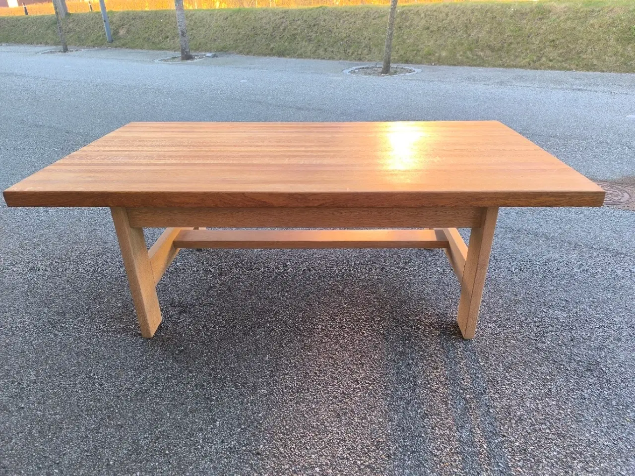 Billede 2 - Sofabord massiv eg