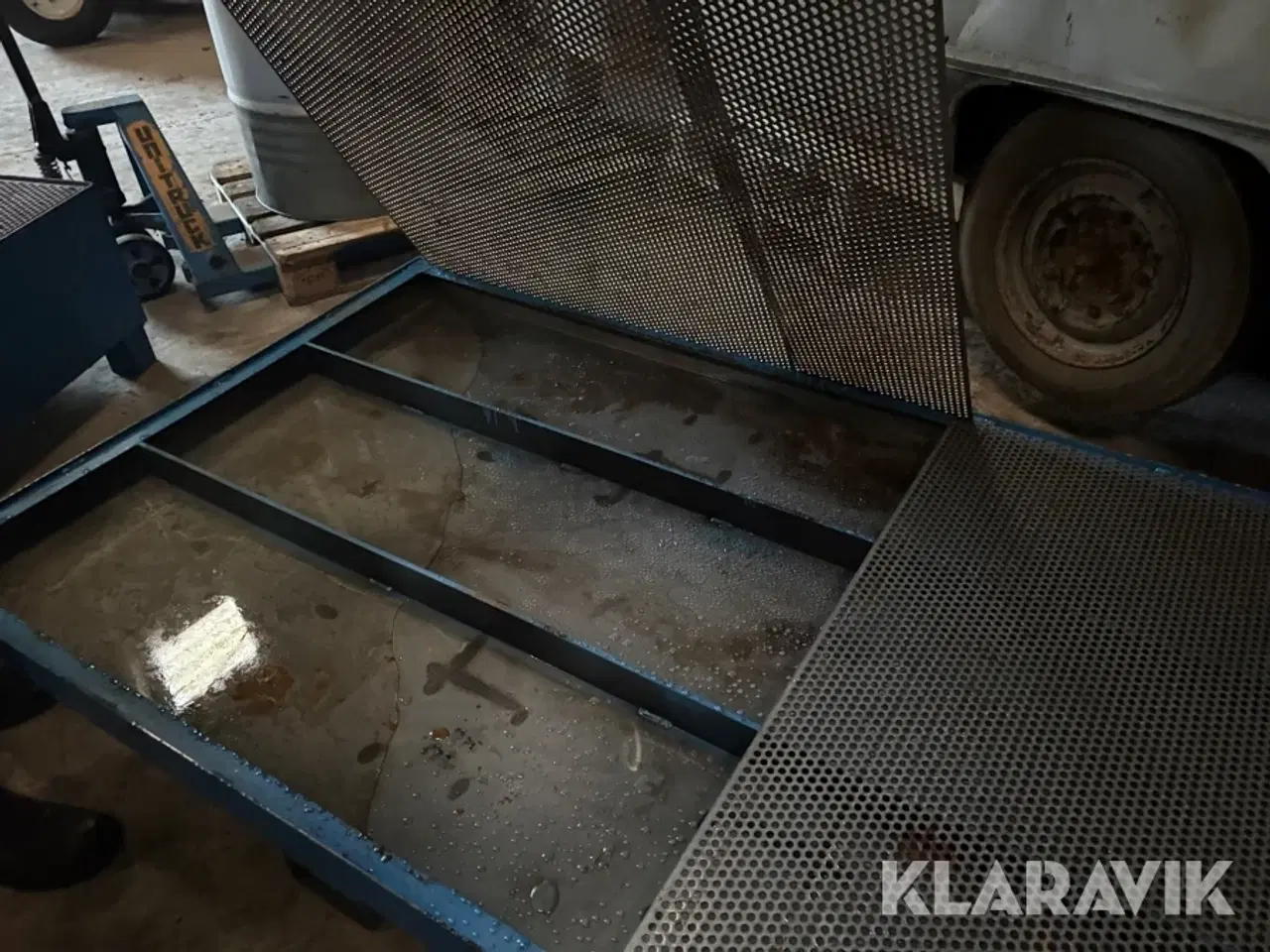 Billede 2 - Spildolie bakke til 8 olietønder