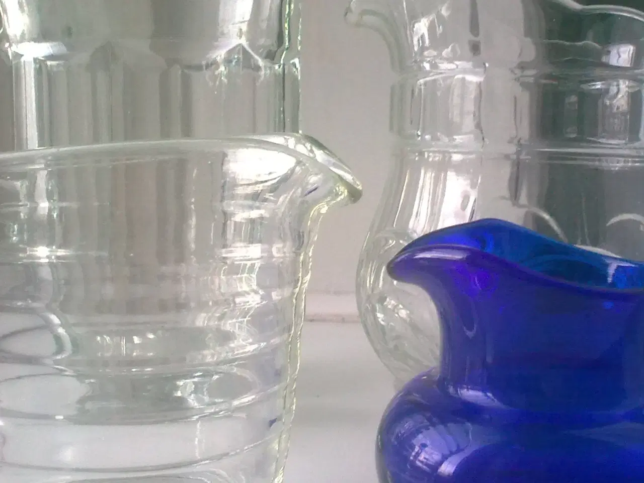 Billede 1 - Kan De hælde sæl ? Vand T kande DK glas