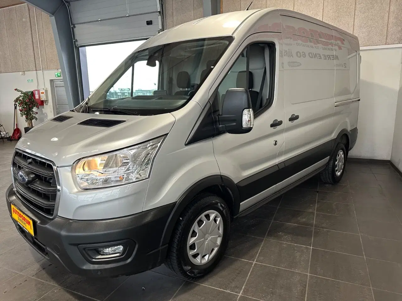 Billede 3 - Ford Transit 350 L2 Van 2,0 TDCi 130 Trend aut. H2 FWD