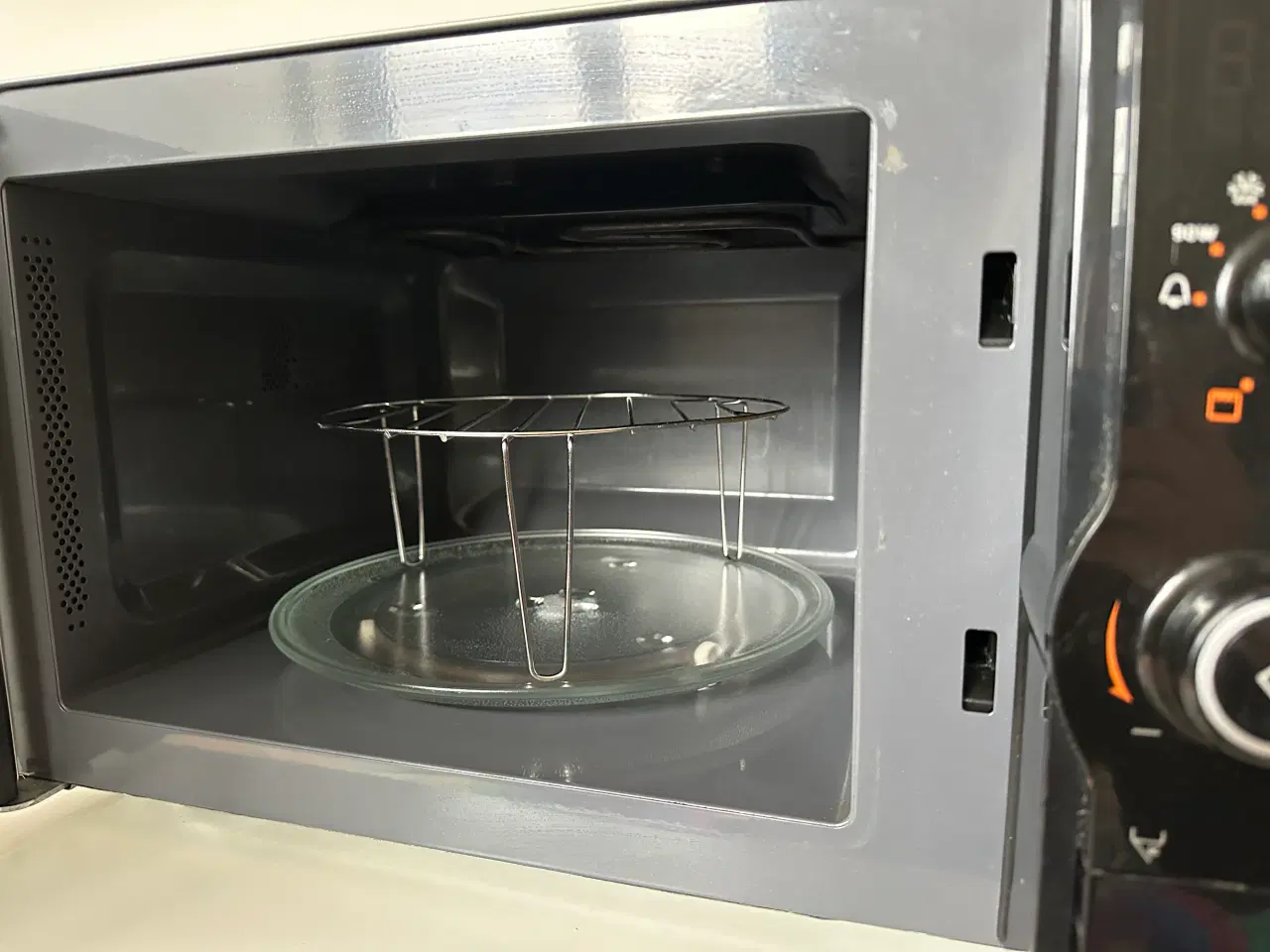 Billede 2 - Electrolux mikrobølgeovn 
