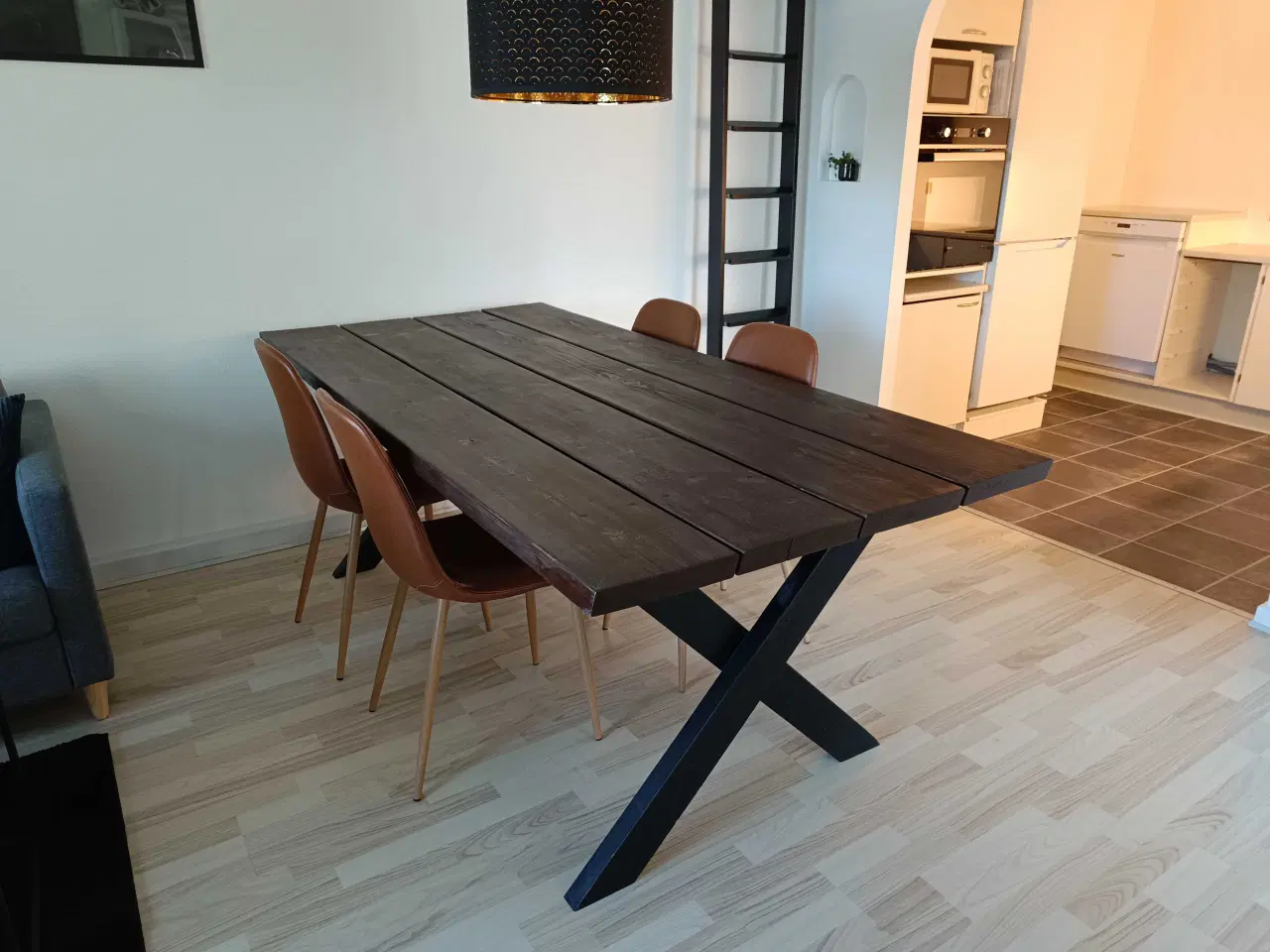 Billede 2 - Massiv smukt plankebord! 