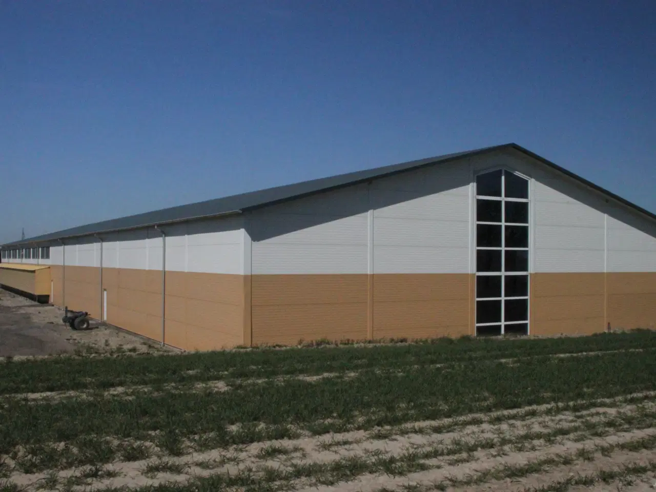 Billede 6 - Stor og meget anvendelig isoleret lager/produktions-hal.