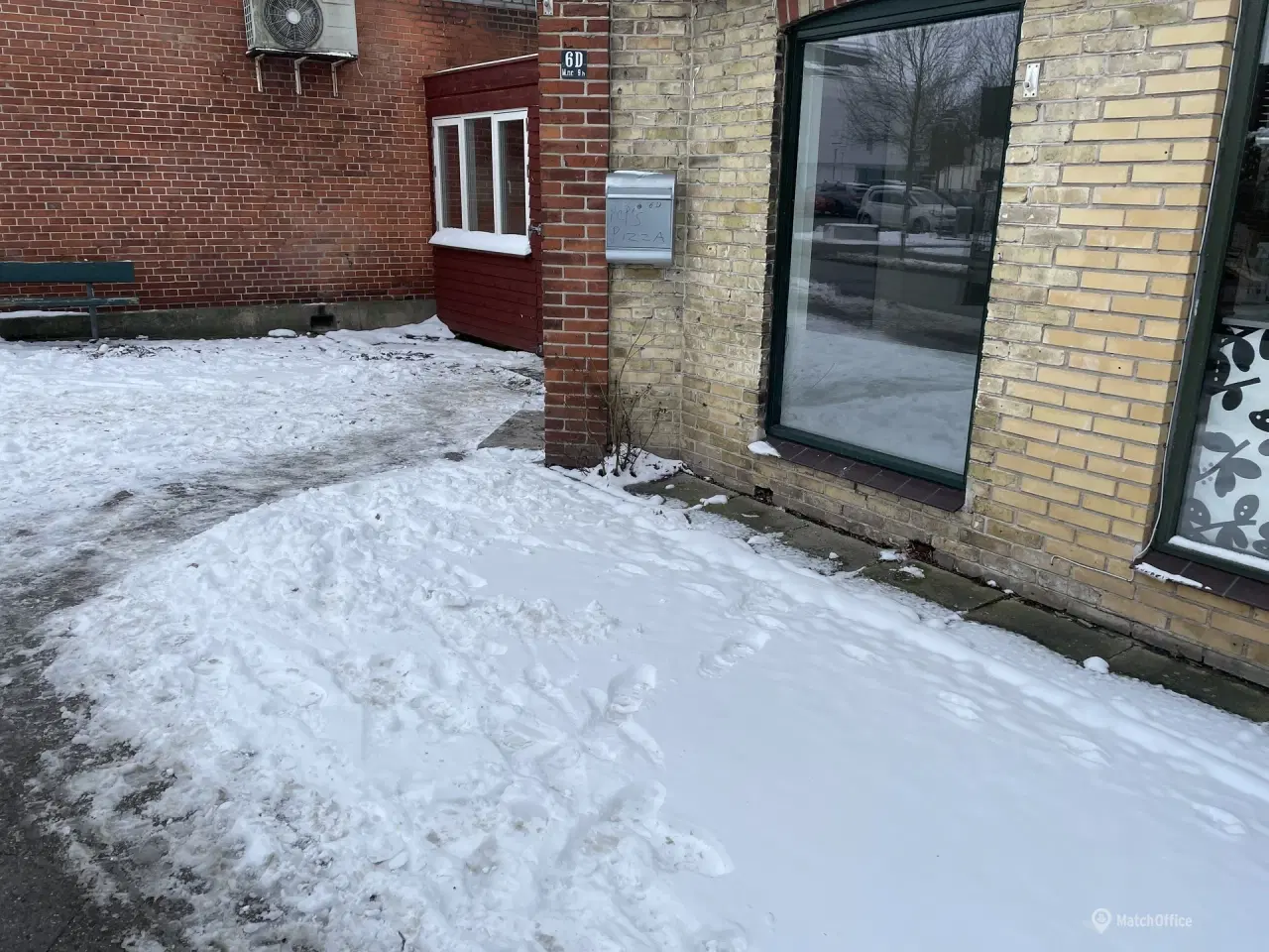 Billede 7 - 🌟 55 m² Kontor / Erhvervslokale + 15 m² Udendørs Lokale  – Topplacering i Viby 4130 Roskilde! 🌟