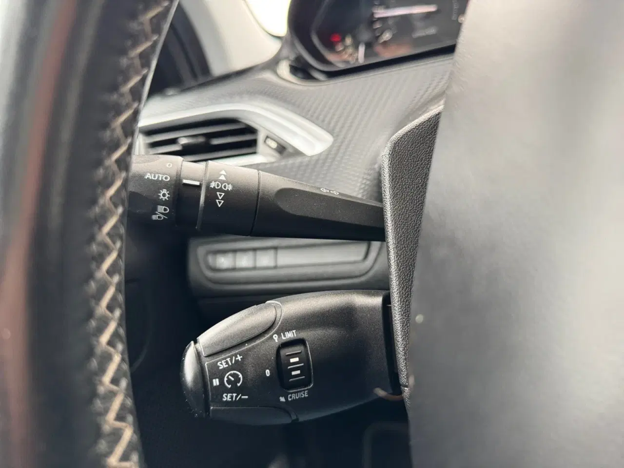 Billede 13 - Peugeot 208 1,6 BlueHDi 100 Allure Sky