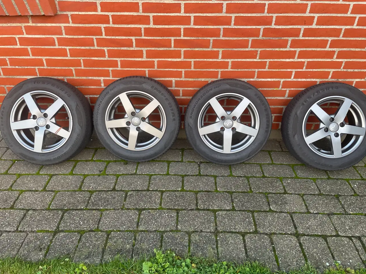 Billede 2 - Alufælge med godkendte vinterdæk