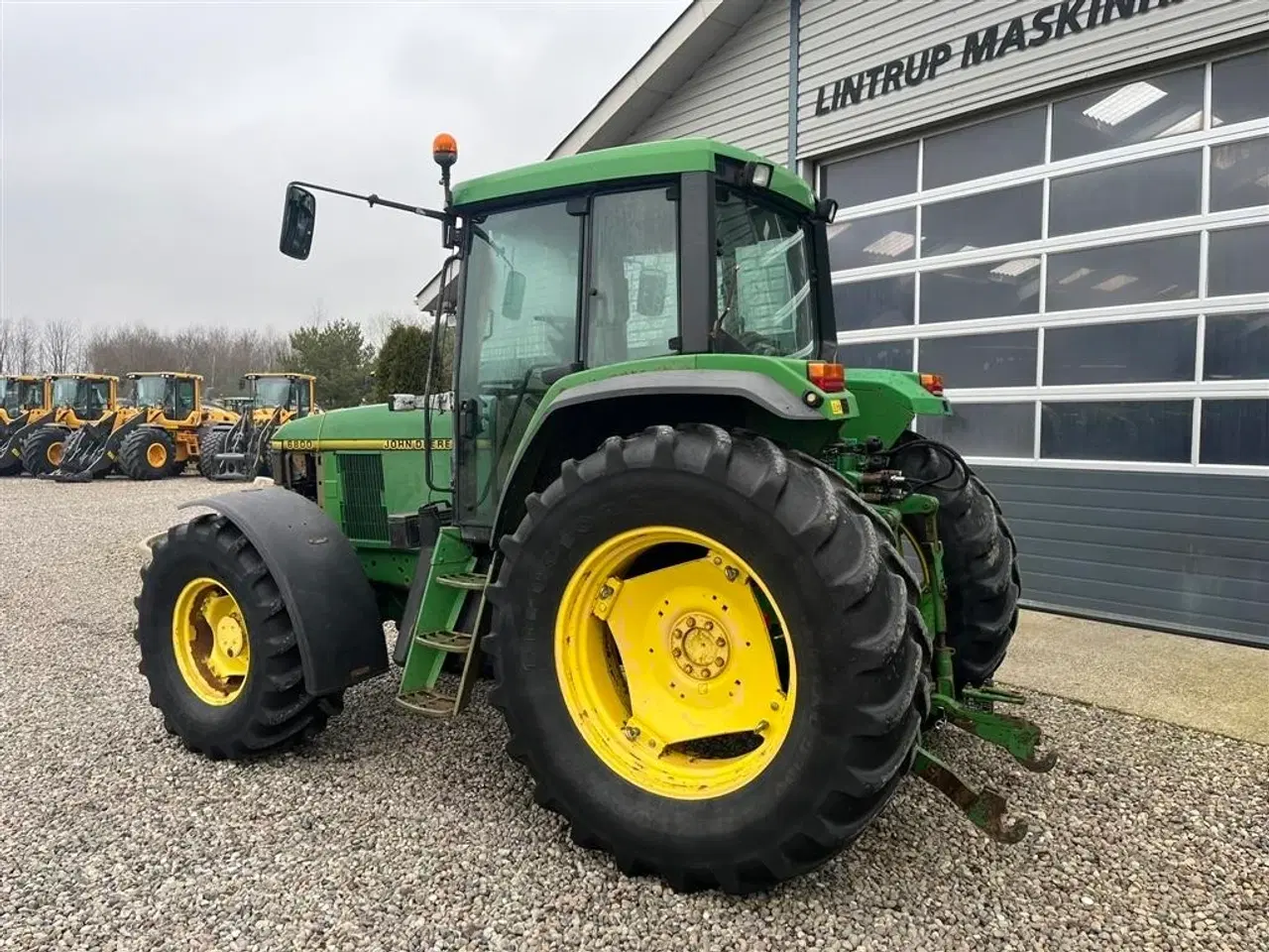 Billede 3 - John Deere 6800 Med frontlift.