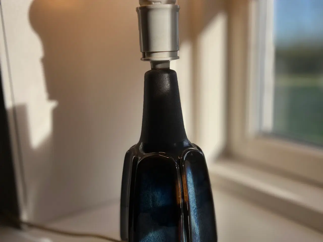 Billede 5 - Smuk Søholm keramiklampe i blå nuancer