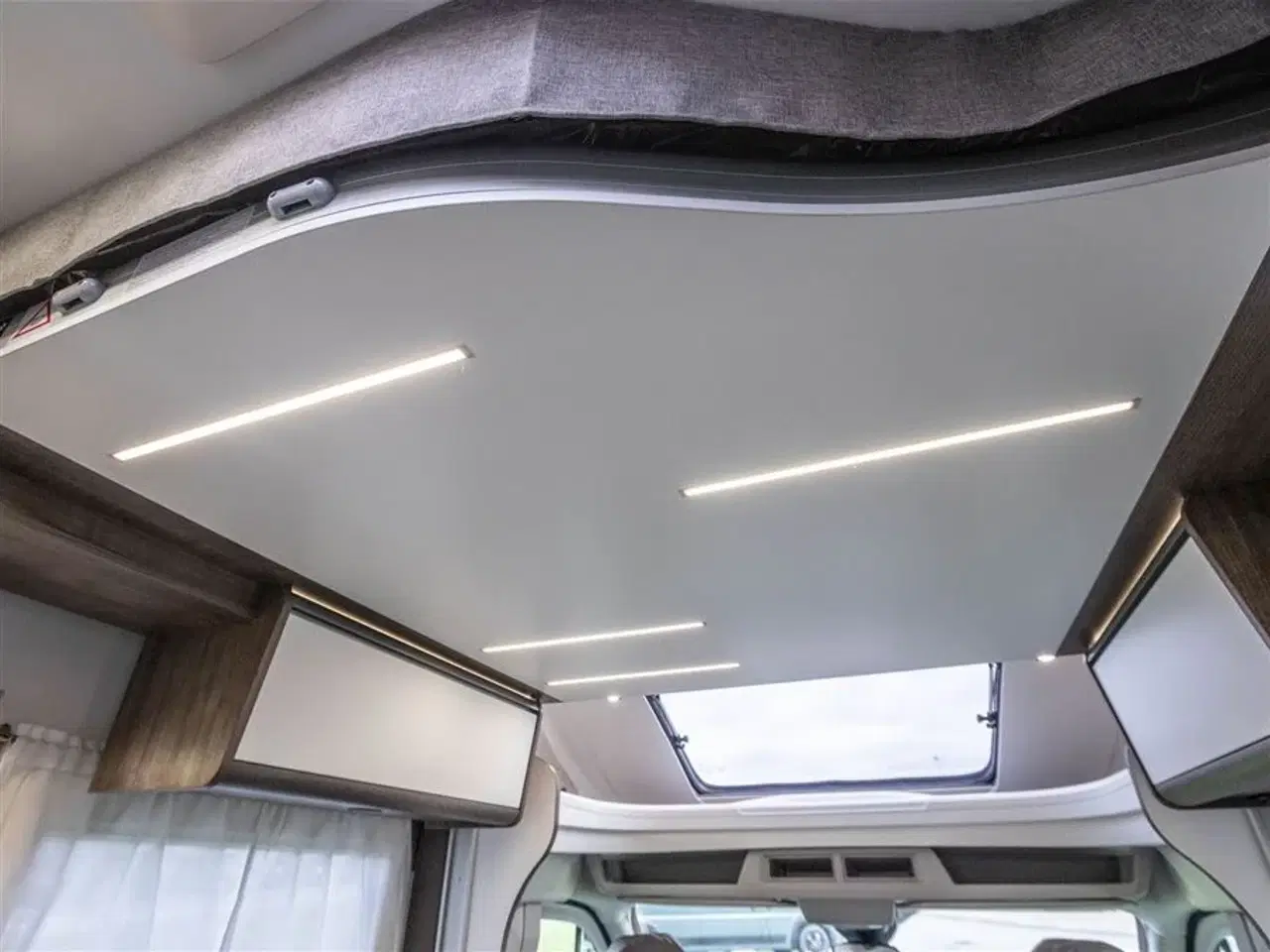 Billede 8 - 2026 - Benimar Tessoro 468