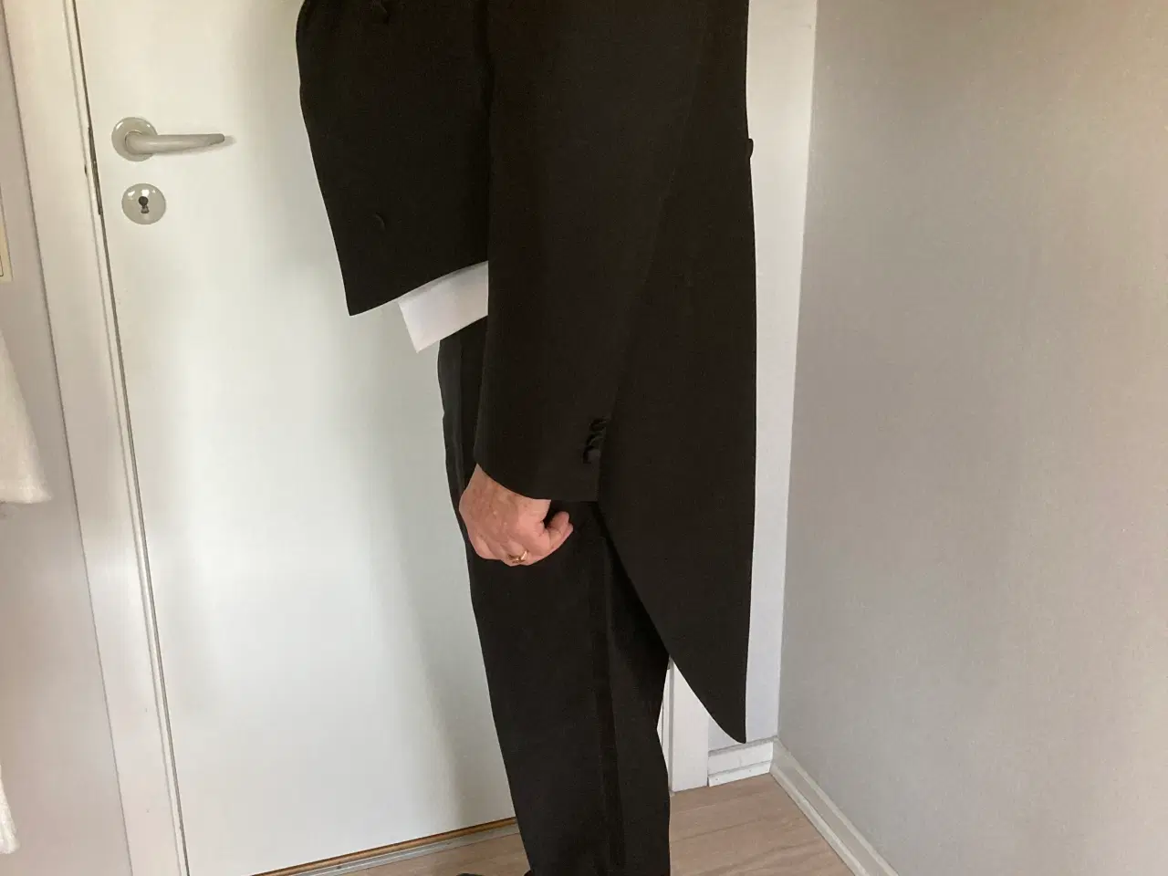 Billede 2 - Kjolesæt