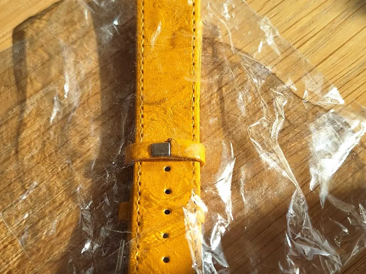 Billede 2 - Gul urrem 