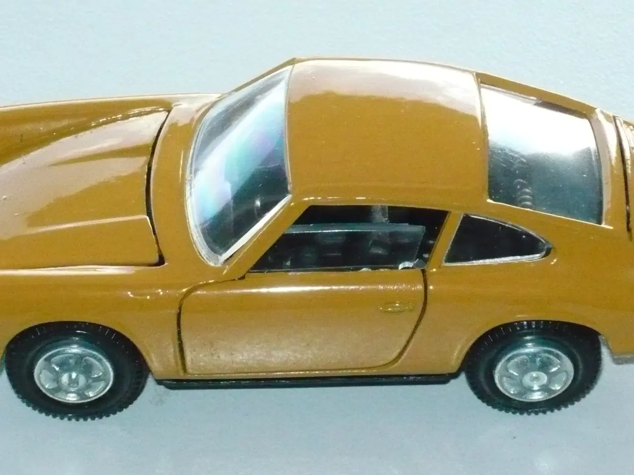 Billede 5 - "KIRK" PORSCHE 911 S GUL ELLER RØD PR. STK!