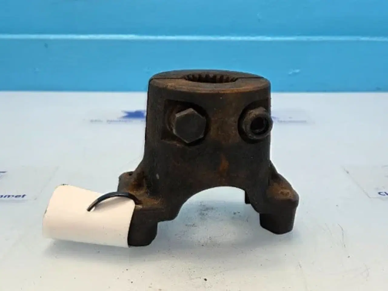 Billede 11 - New Holland LB115B Flange 9968049