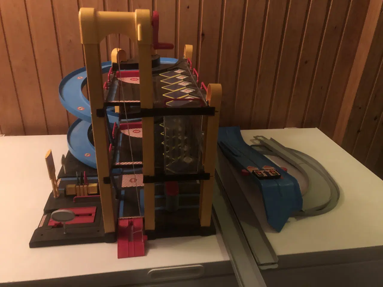 Billede 1 - Bilgarage