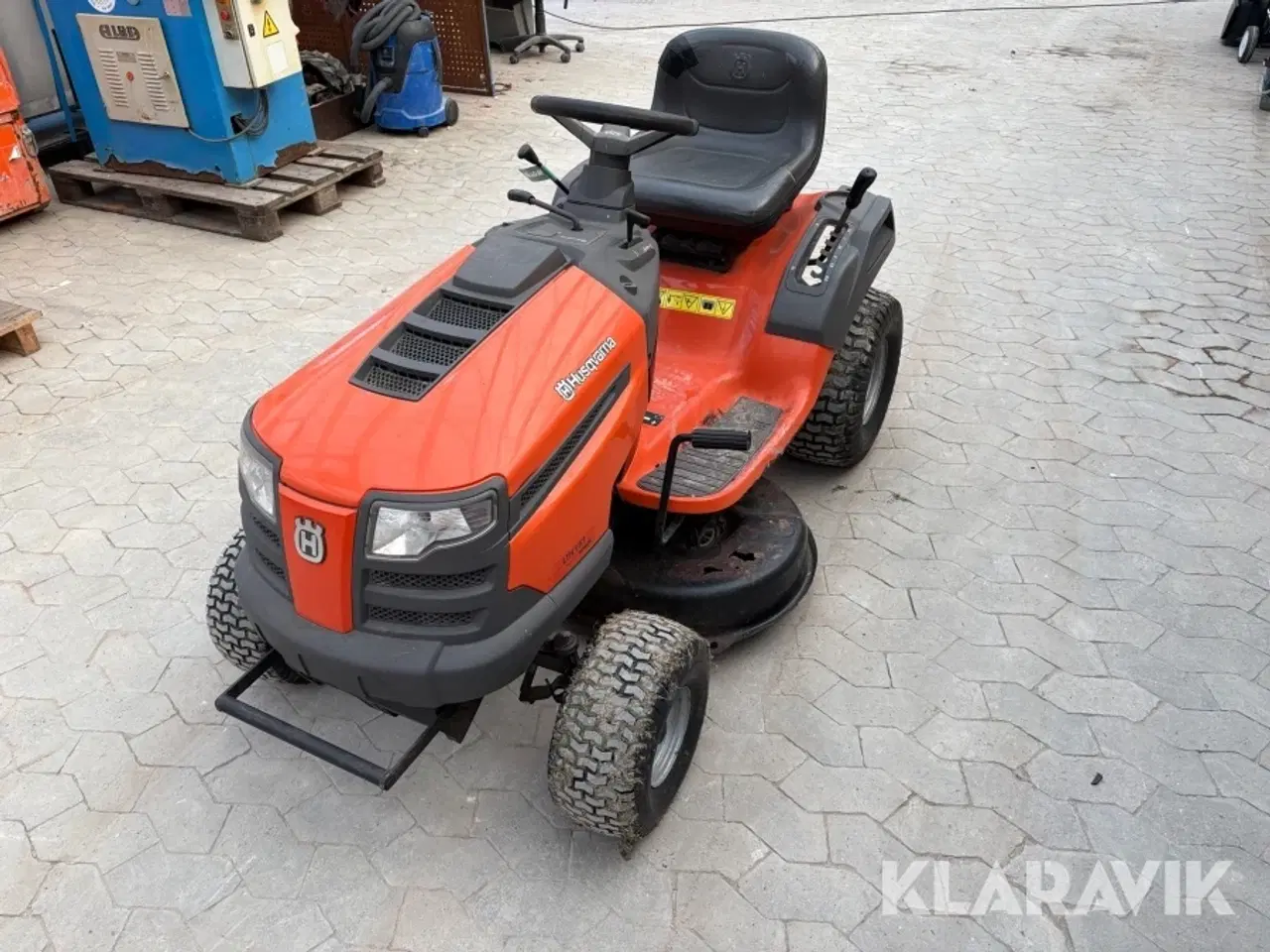 Billede 1 - Græsslåmaskine Husqvarna LTH151