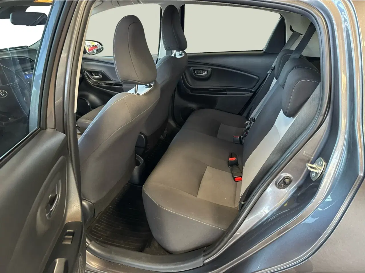 Billede 12 - Toyota Yaris 1,5 VVT-iE T3 Limited Smart