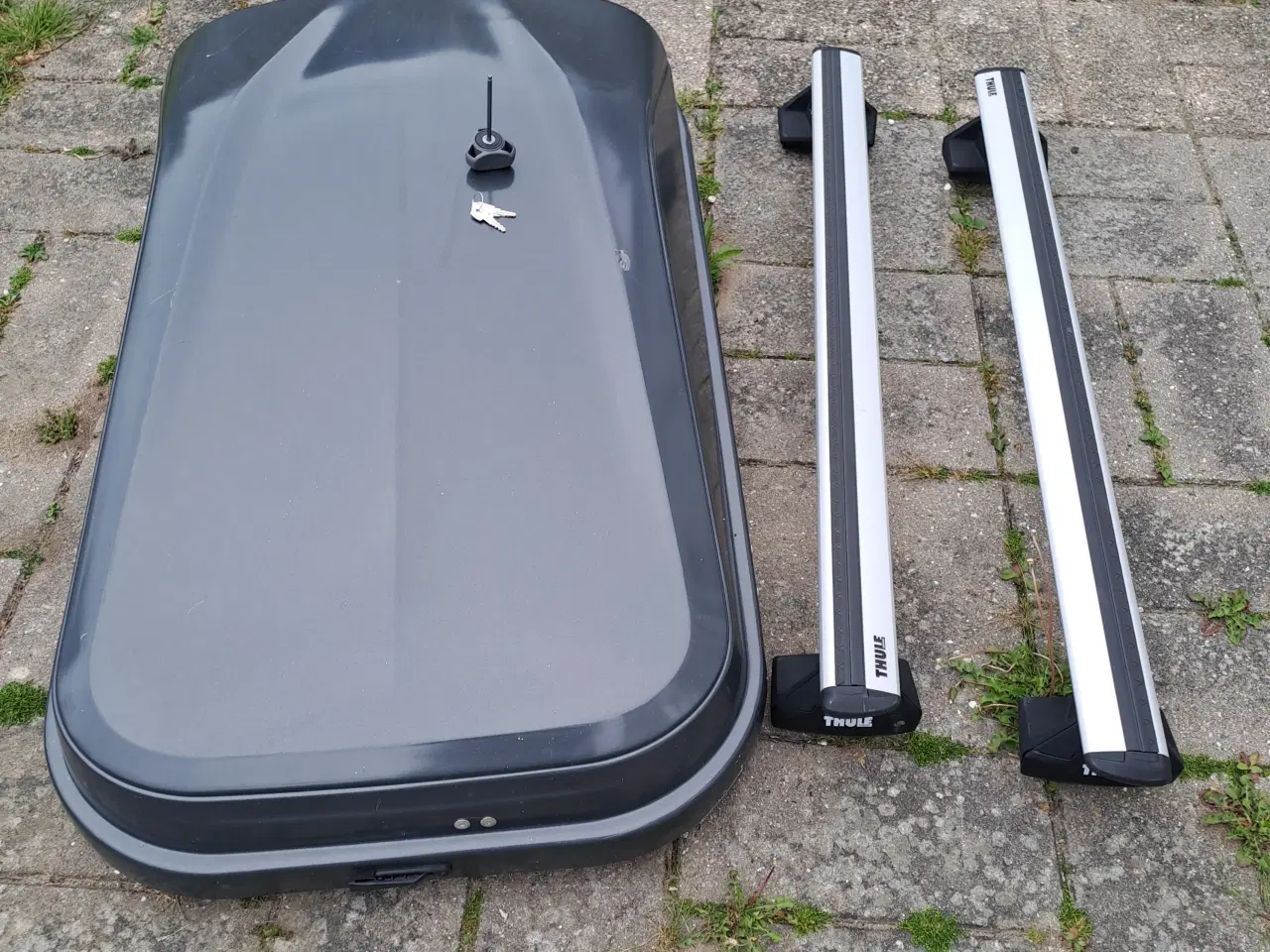 Billede 1 - Thule tagboks 1200 kr, med bøjler