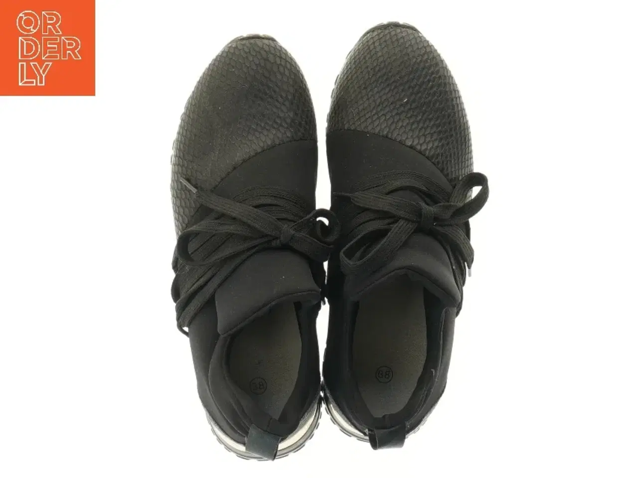 Billede 2 - Sorte sneakers i størrelse 38 (str. 38 )
