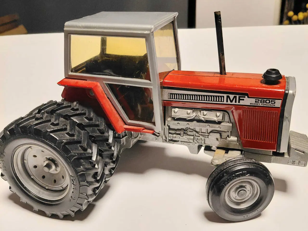 Billede 3 - Ertl, MF 2805 V8, kæmpe metal traktor