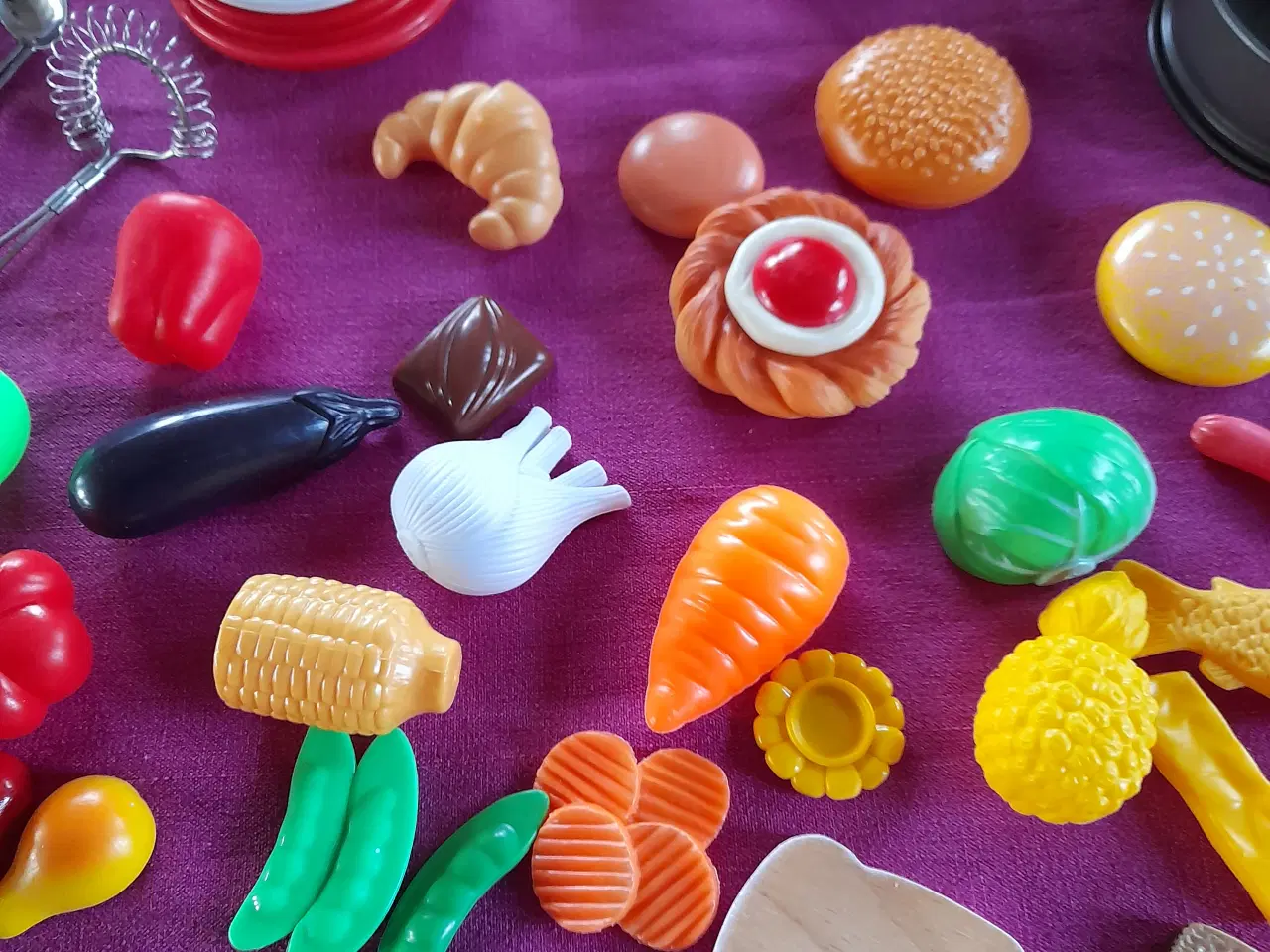 Billede 4 - Legemad, vælg mellem 3 sæt a 60 kr.