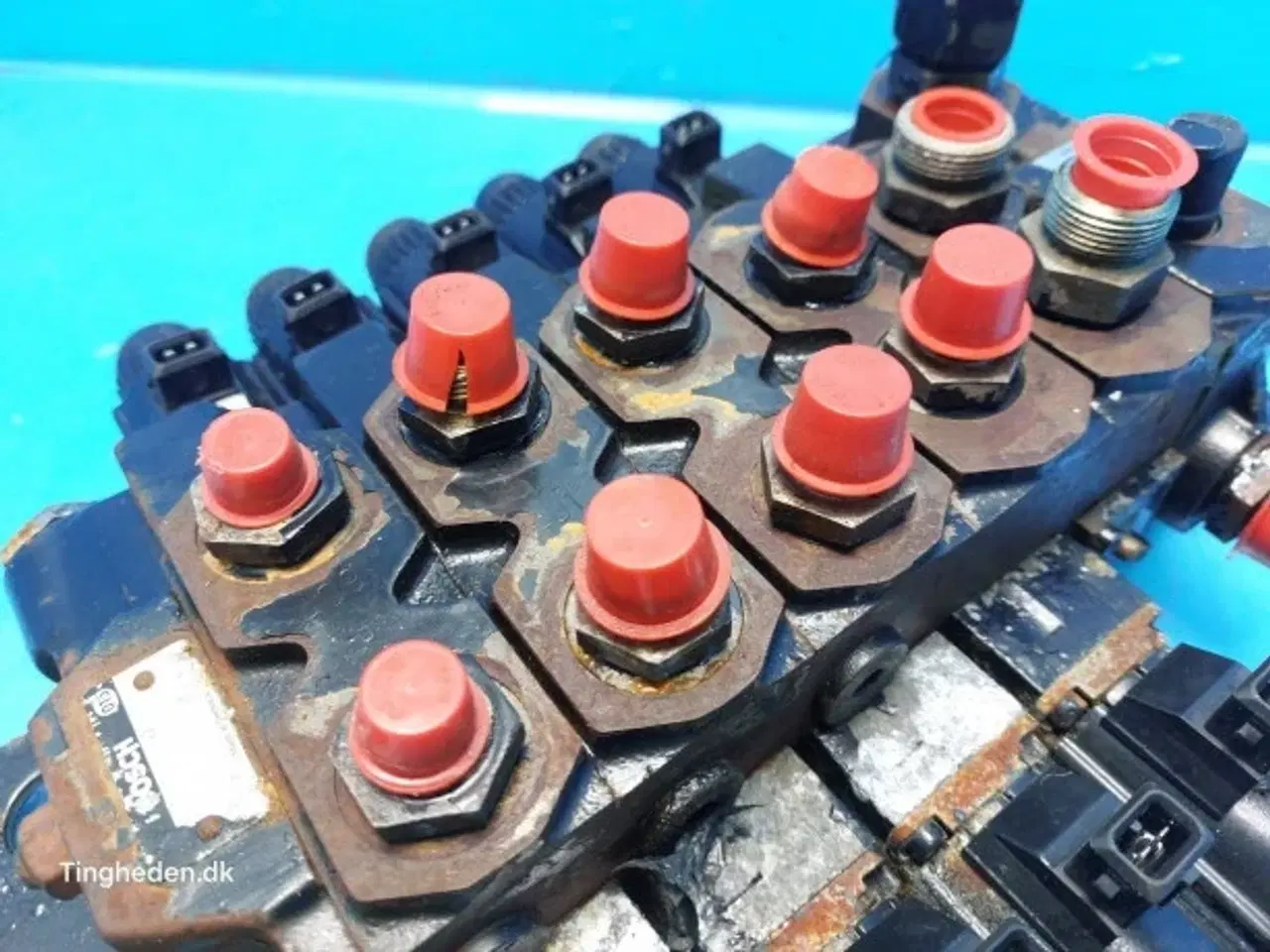 Billede 7 - New Holland FX60 Hydraulikventil 84043951