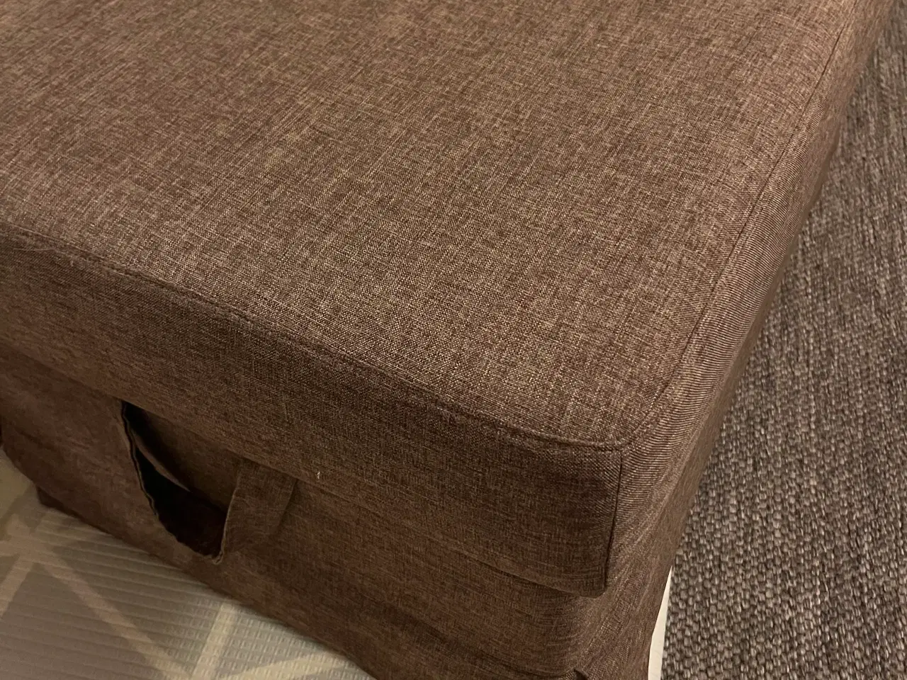 Billede 2 - taburet/puf med opbevaring