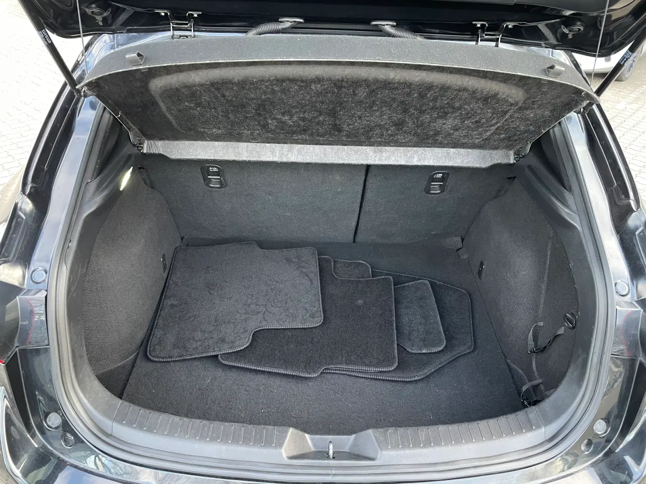 Billede 6 - Velholdt Mazda 3 1,5 SkyActiv-G