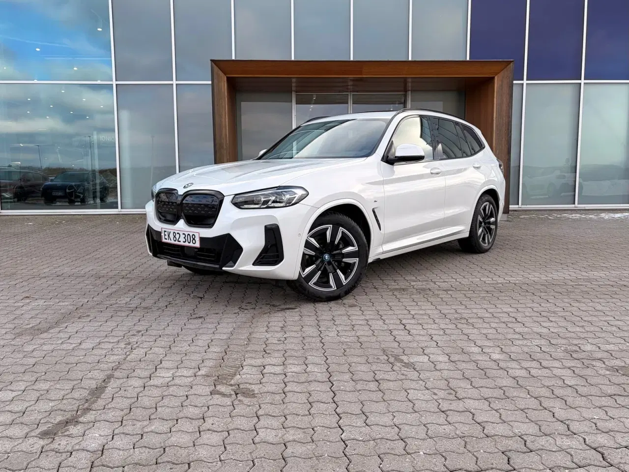 Billede 1 - BMW iX3  Charged M-Sport