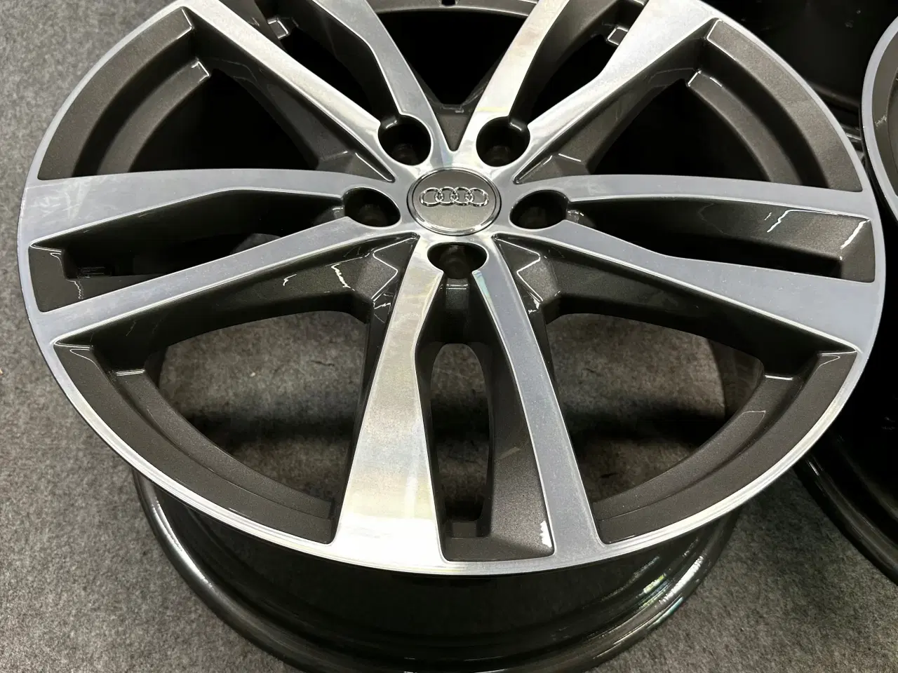 Billede 2 - AUDI A6 C8 4K 4K0 19 8.5" x 19" 5x112 ET 40