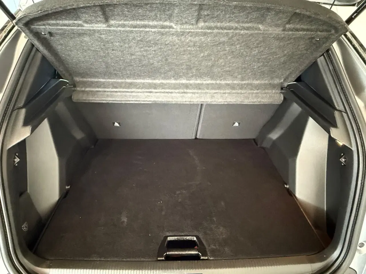 Billede 5 - Peugeot e-2008 50 Allure