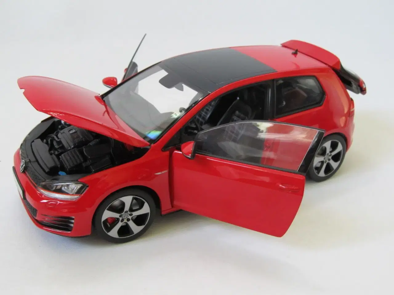 Billede 4 - 2013 VW Golf 7 GTI 1:18