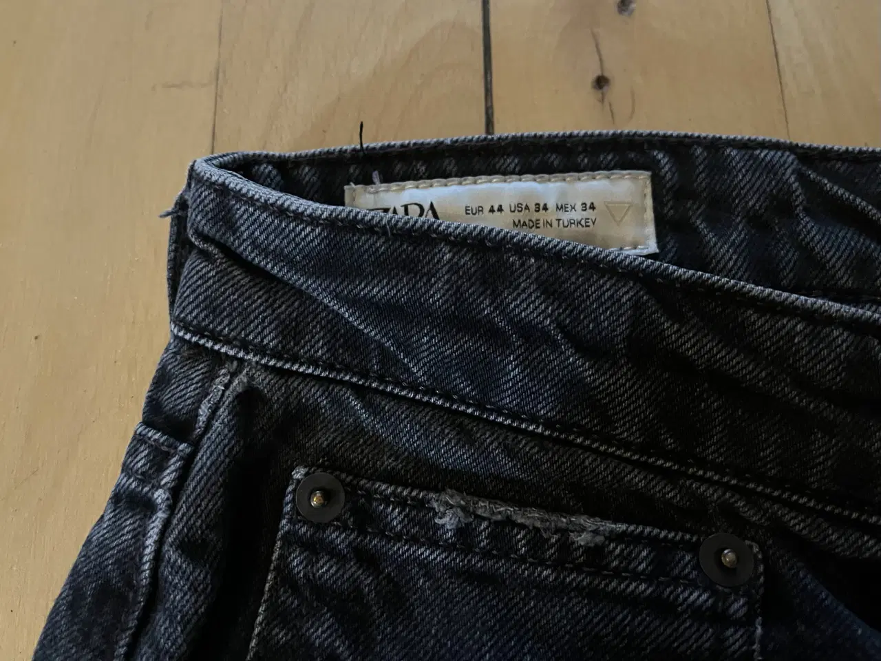 Billede 6 - 2 zara herre jeans str 44 