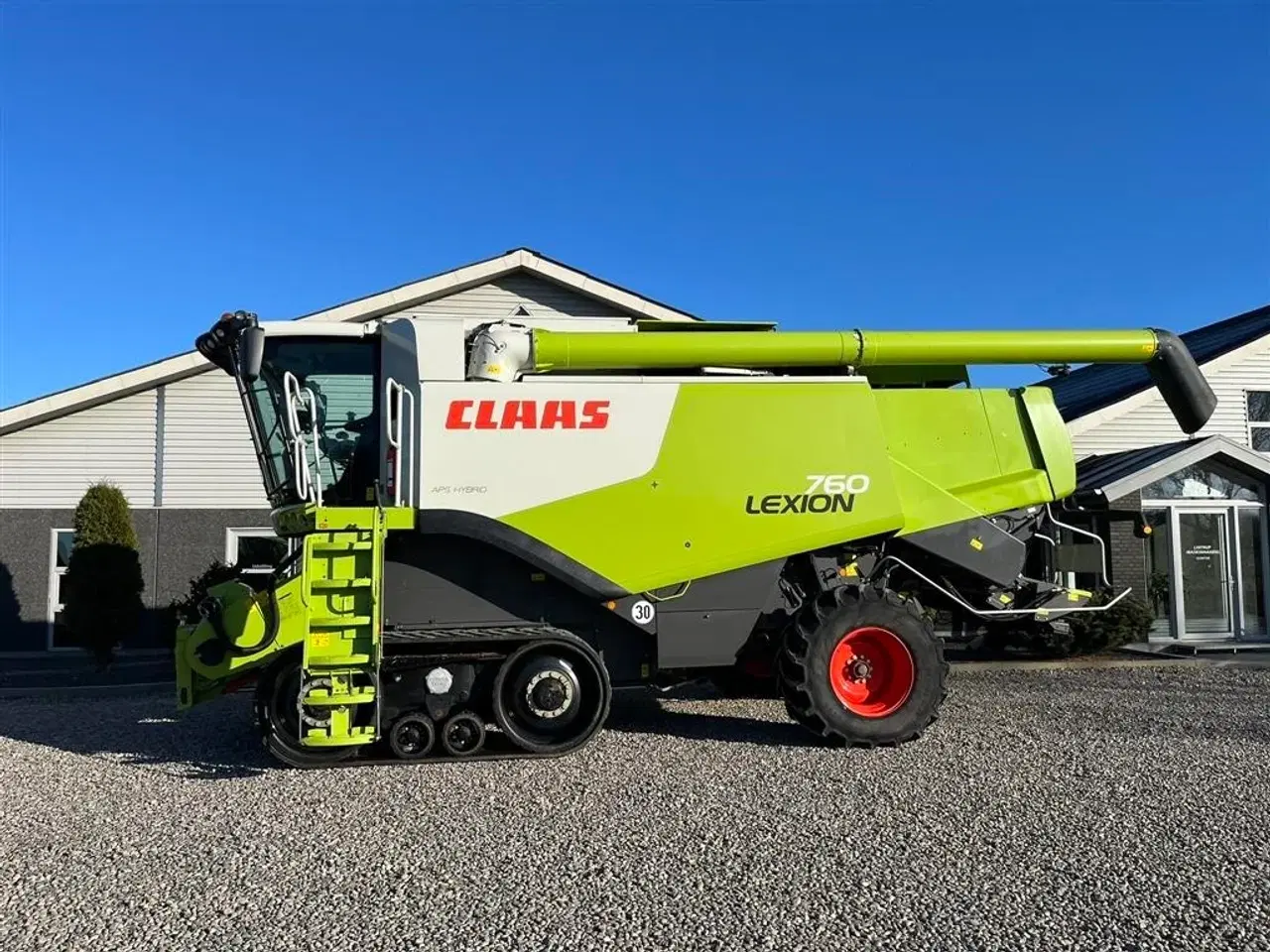 Billede 1 - CLAAS LEXION 760 TT APS HYBRID. TERRA TRAC og Incl. Vario V1200 Skærebord.