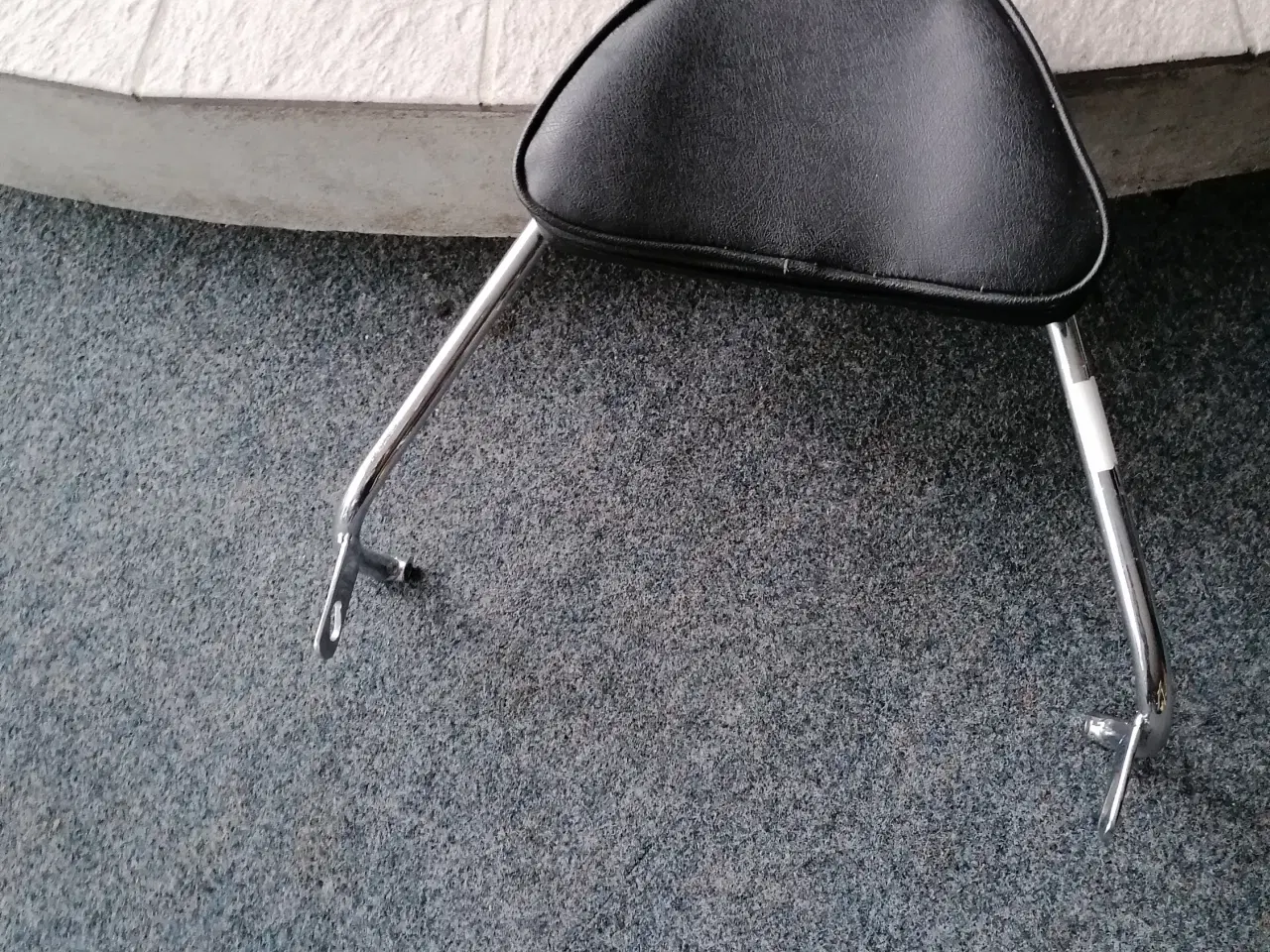 Billede 1 - Highway Hawk Sissy Bar "Fører"