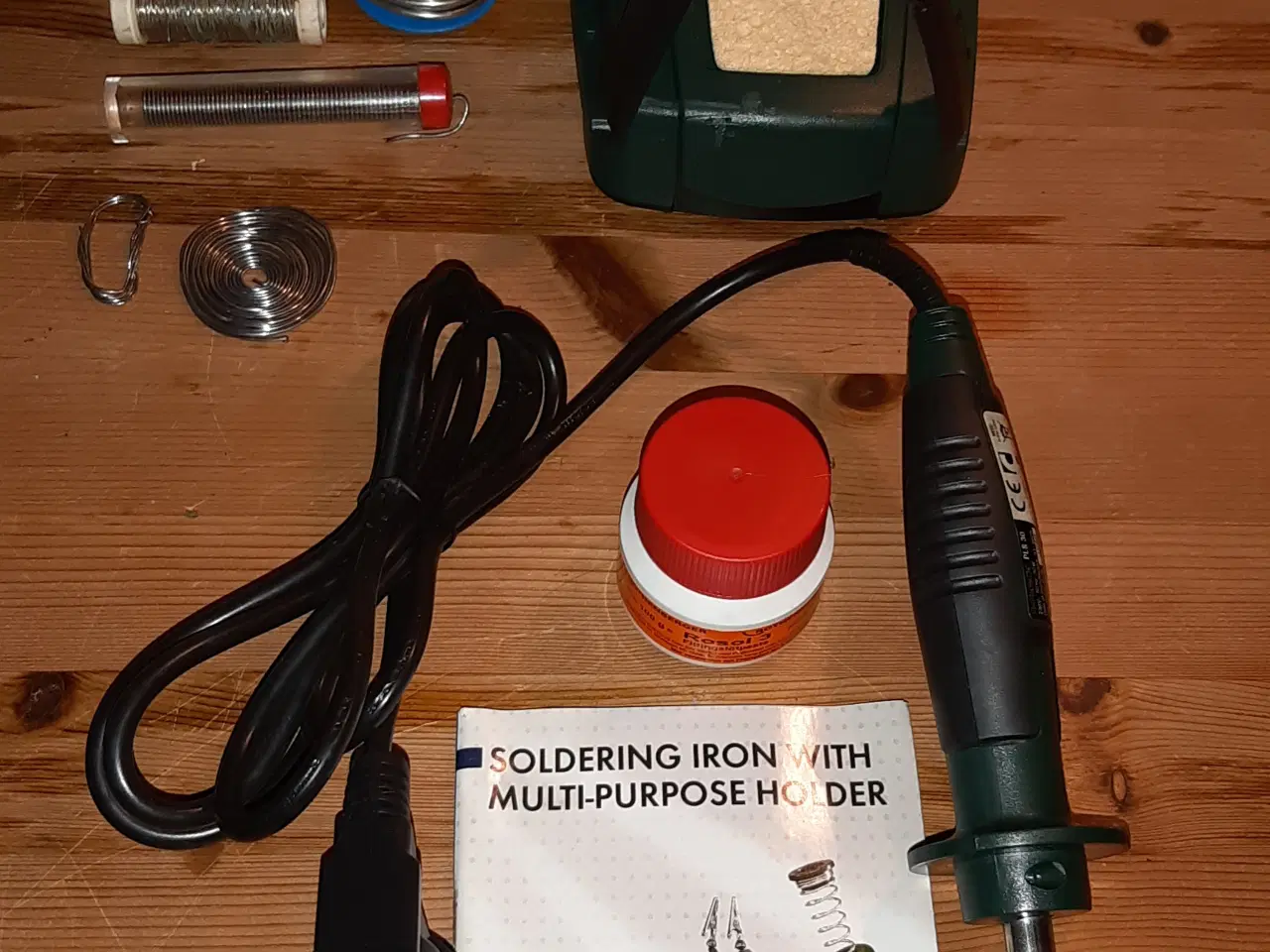 Billede 11 - Værktøj og værktøjskasse m hjul, brugt få gange.