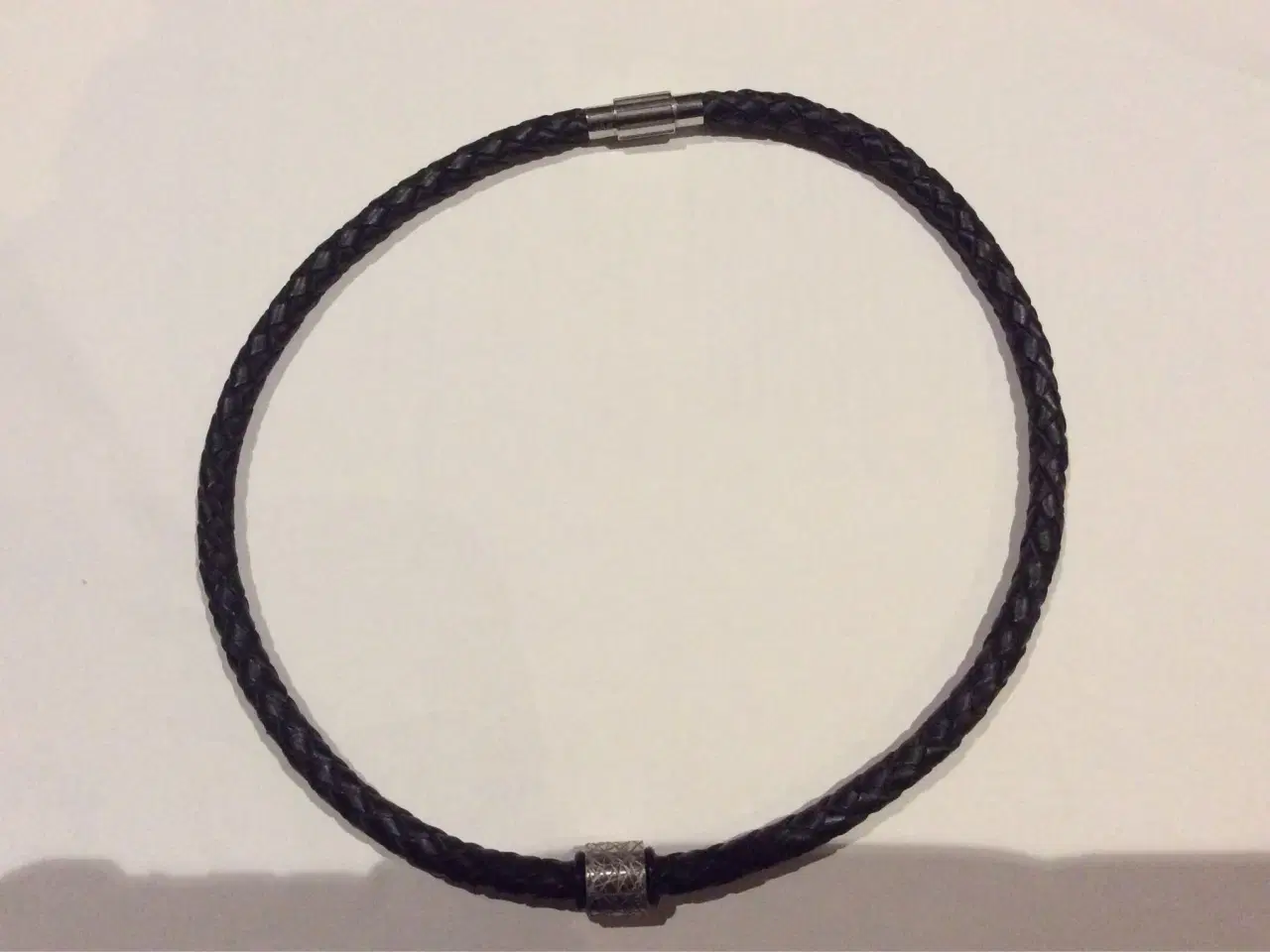 Billede 1 - Flettet læder halskæde