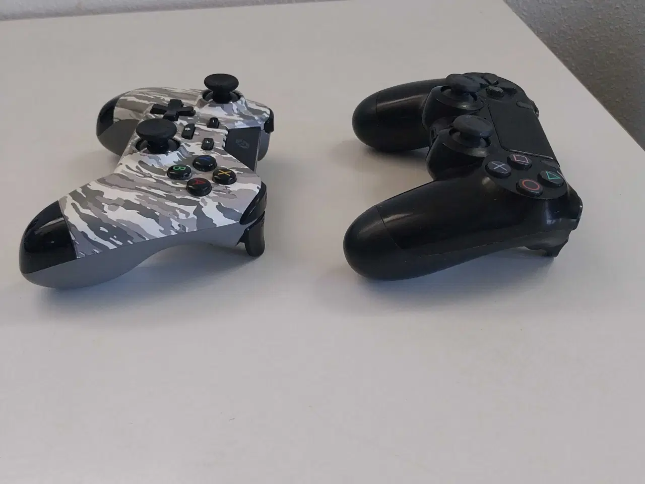 Billede 2 - Playstation controllere 2 stk 