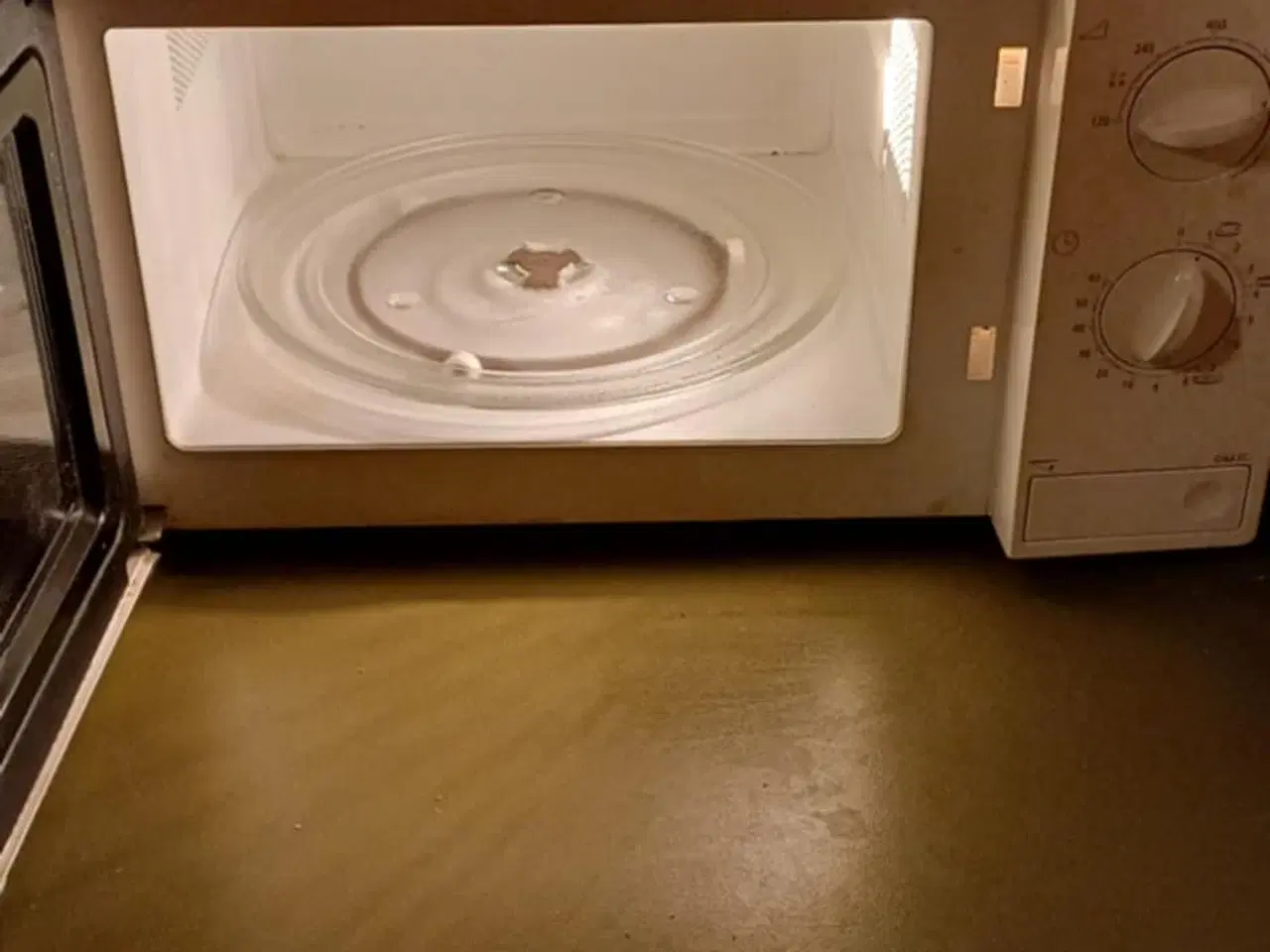 Billede 2 - Mikroovn