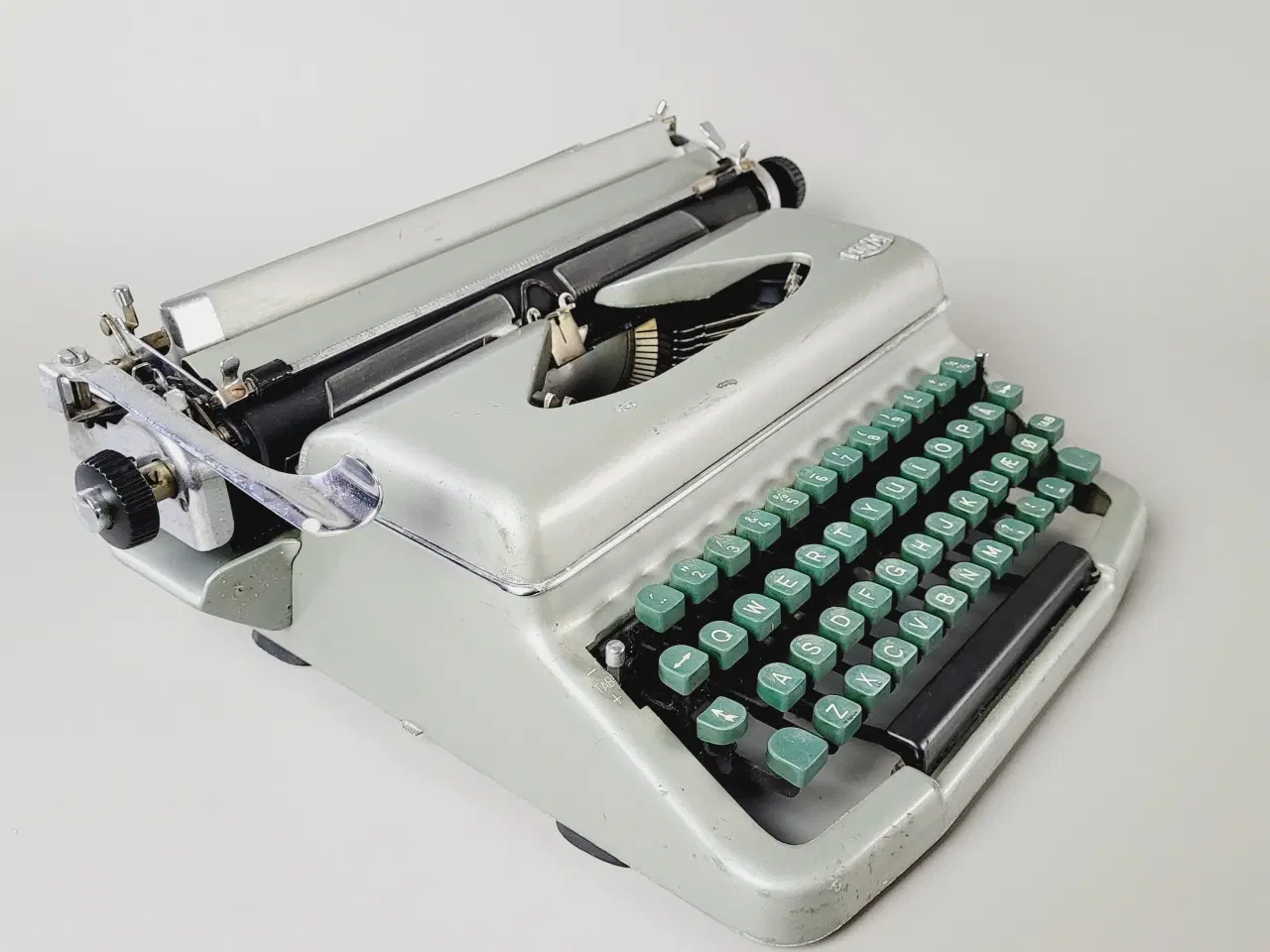 Billede 3 - ⭐️· Retro Royal Diana skrivemaskine fra 50'erne