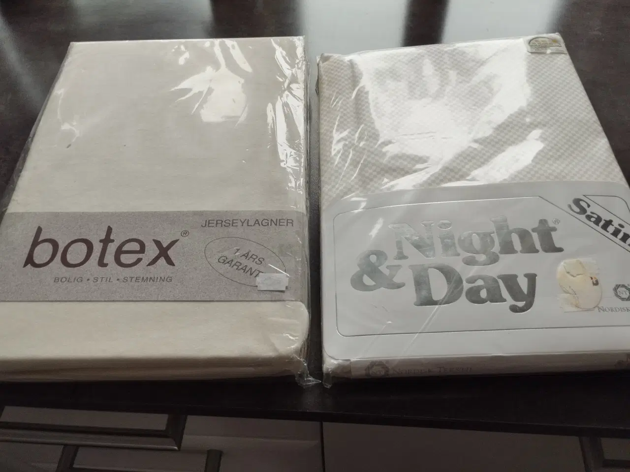 Billede 1 - Dyne og pudebetræk i satin, samt lagen