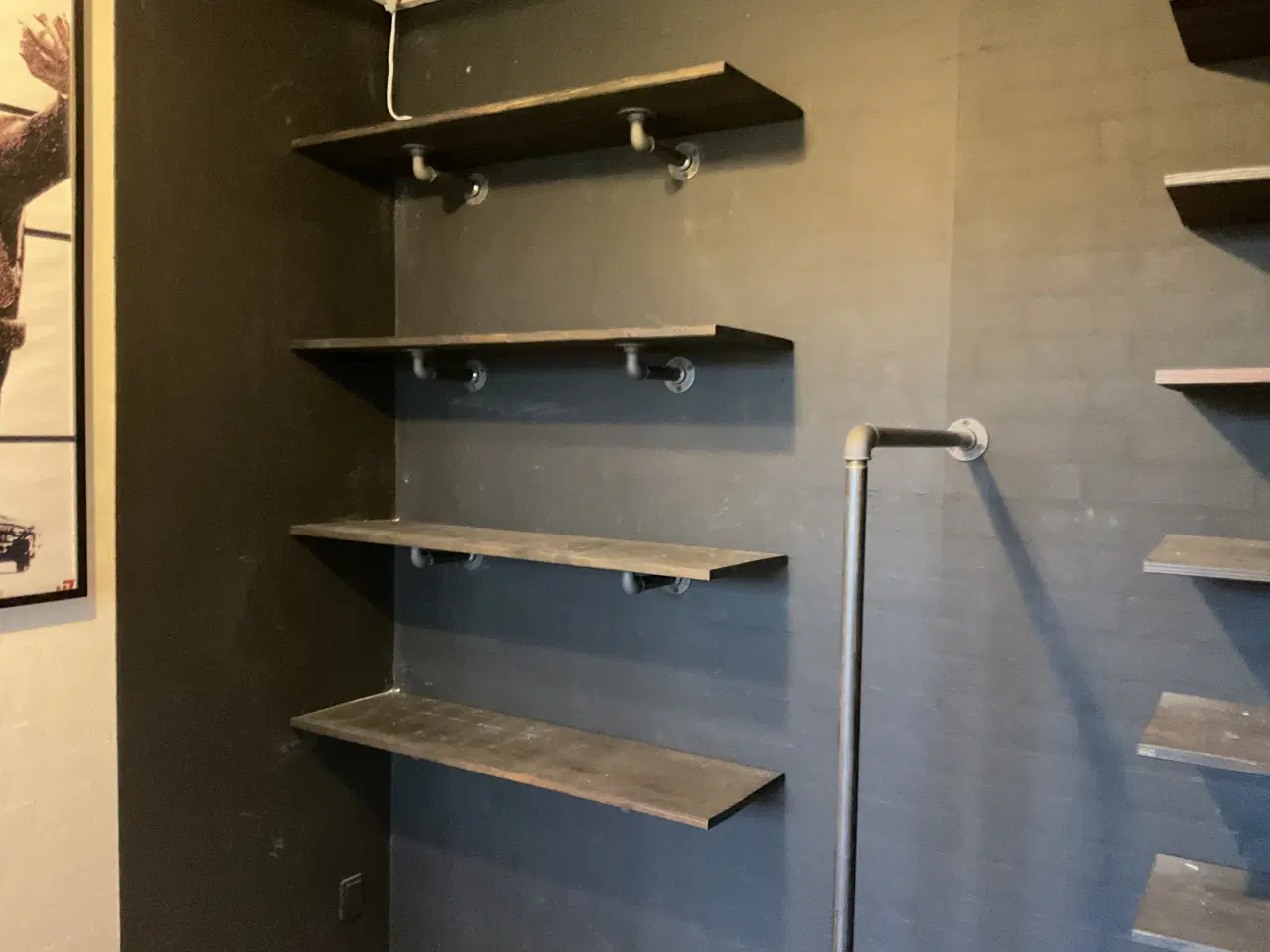 Billede 2 - SKAL VÆK: Super flotte hylder fra RackBuddy 