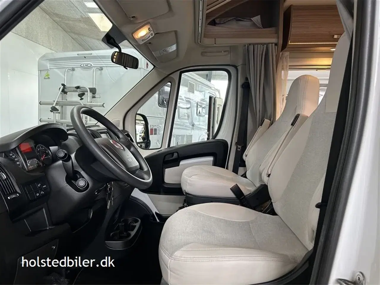 Billede 6 - 2019 - Carado T 348 Fransk seng og hæve/sænkeseng.