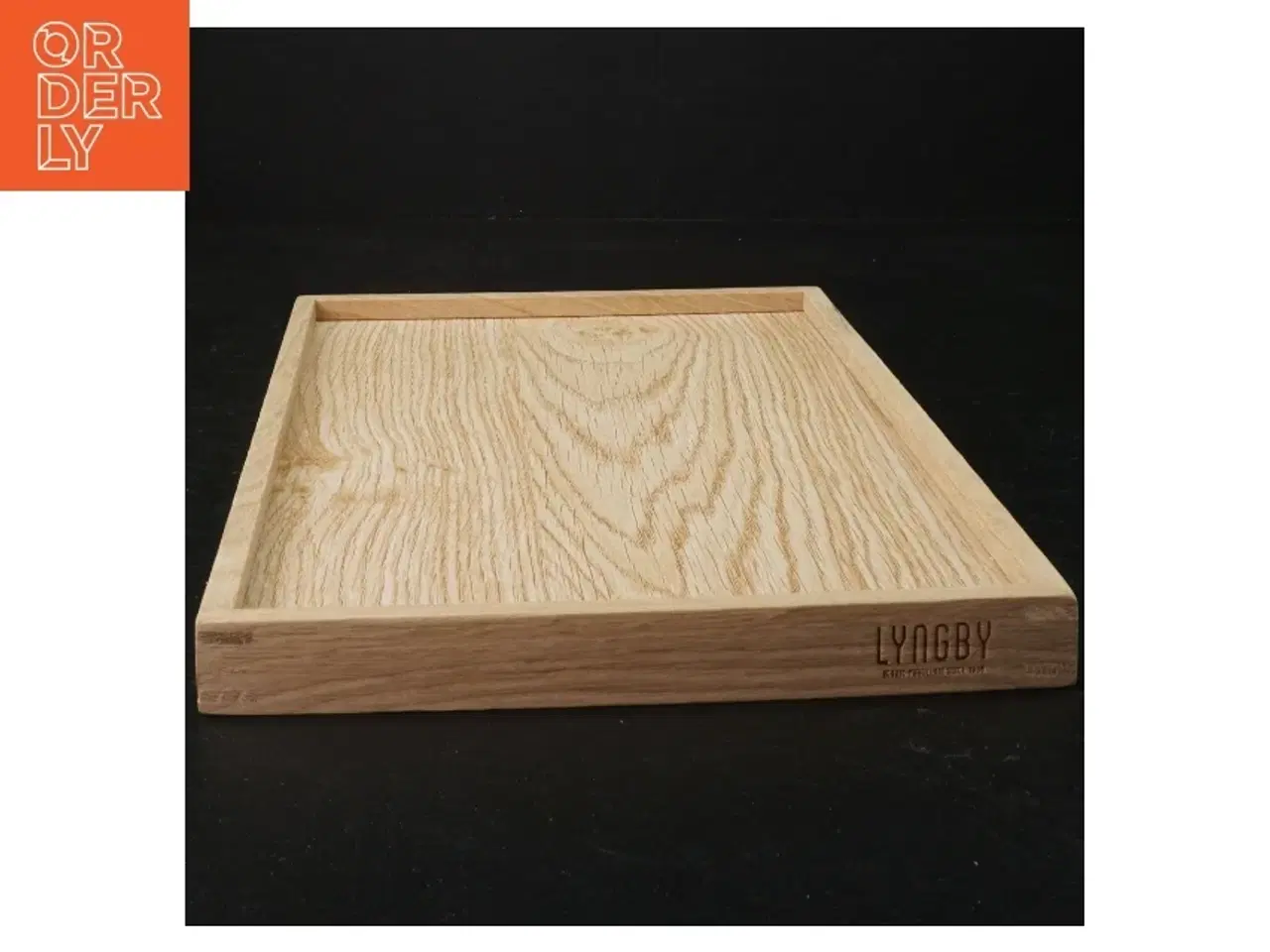 Billede 2 - Træbakke fra Lyngby (str. 31 x 20 cm)