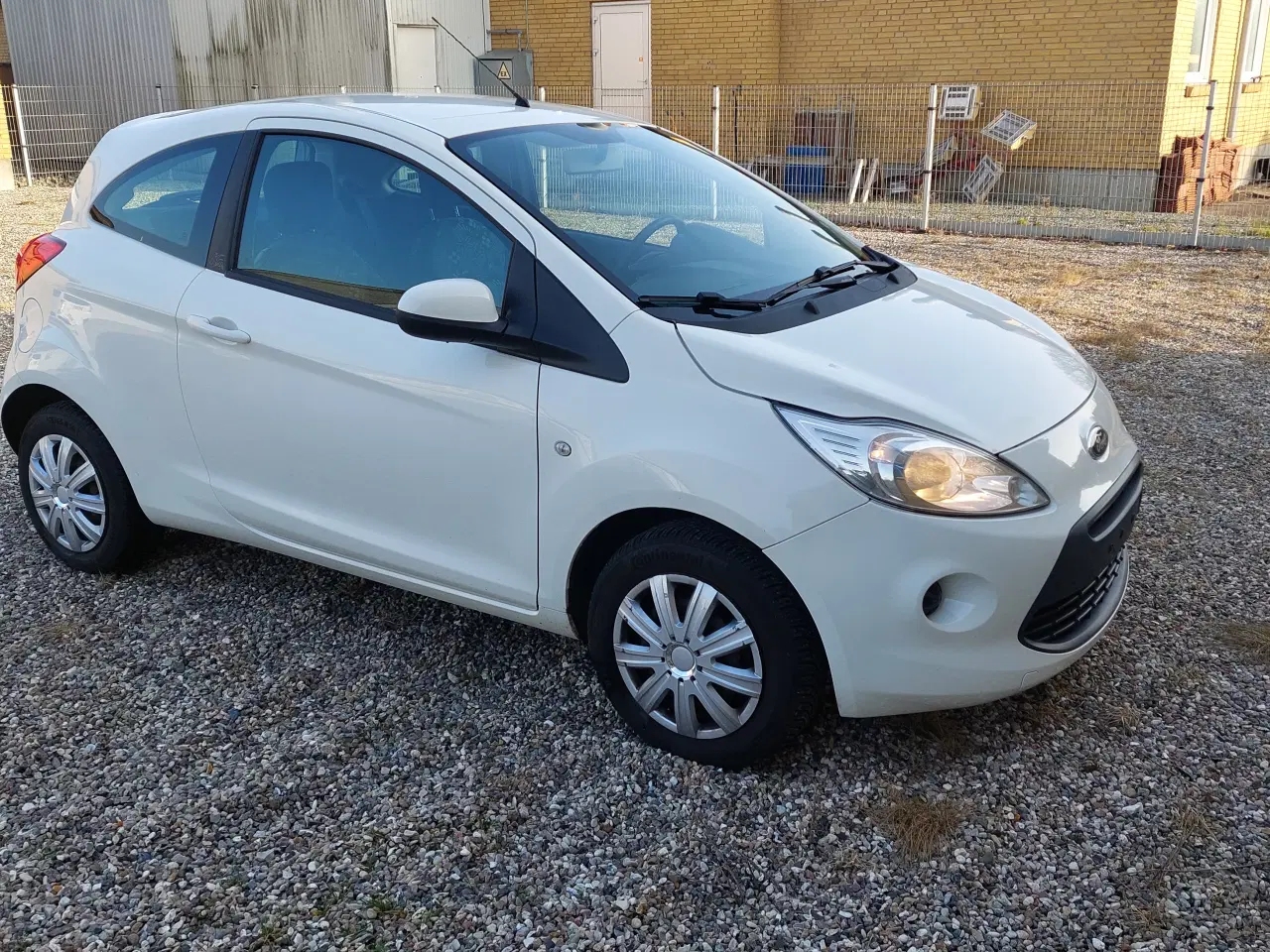 Billede 6 - NYSYNET FORD KA 1,2 MED LAVT KM. TAL