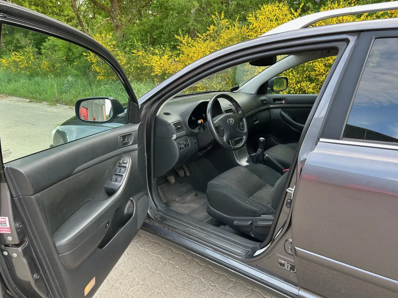 Billede 6 - Toyota Avensis Sol 1,8 vvt-i Stc. Nysynet.
