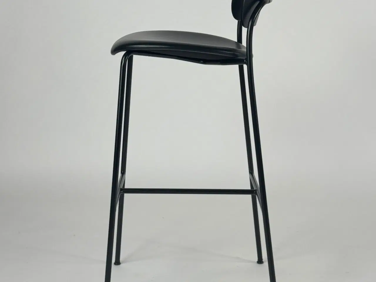 Billede 4 - &Tradition Pavilion AV10 Barstol – Sort Læder
