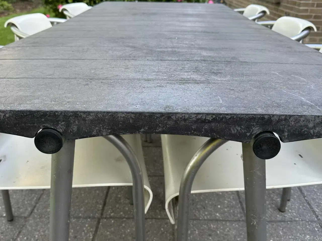 Billede 6 - Havebord fra Trip Trap i beton